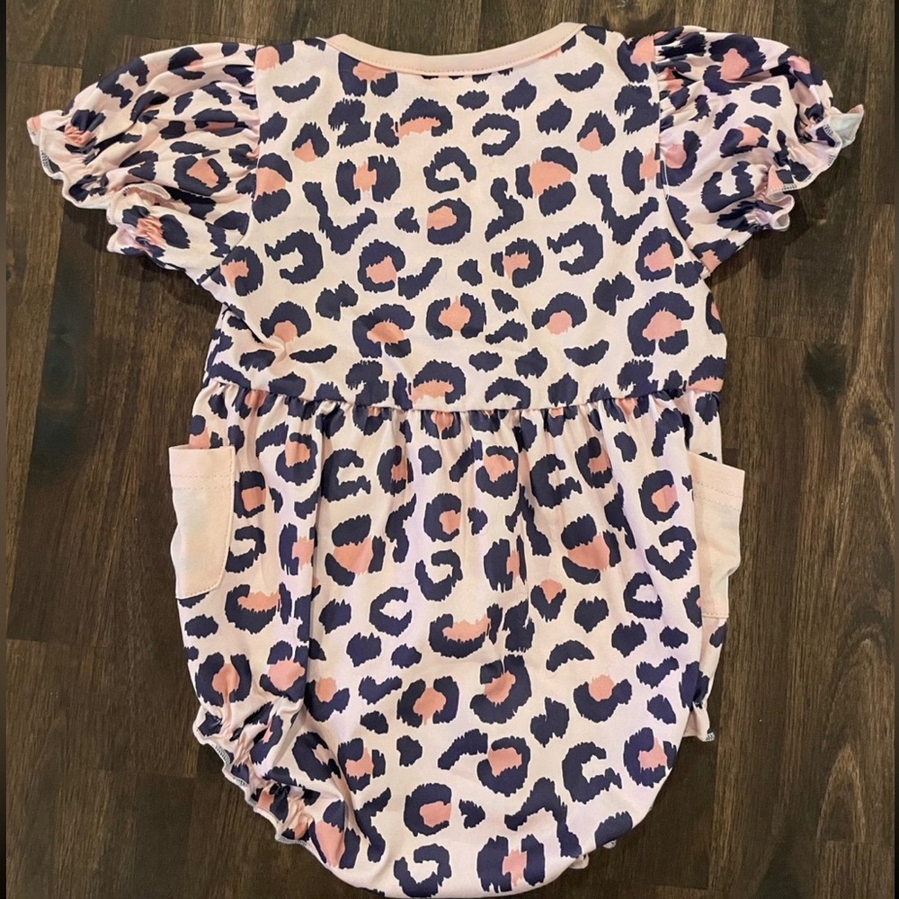 NWOT 18M Baby Girl Cheetah Print Romper - Picture 6 of 6